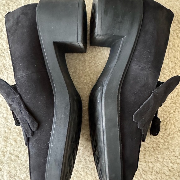 AEROSOLES Black Suede Loafers with Tassel Detail size 8 - Picture 7 of 14